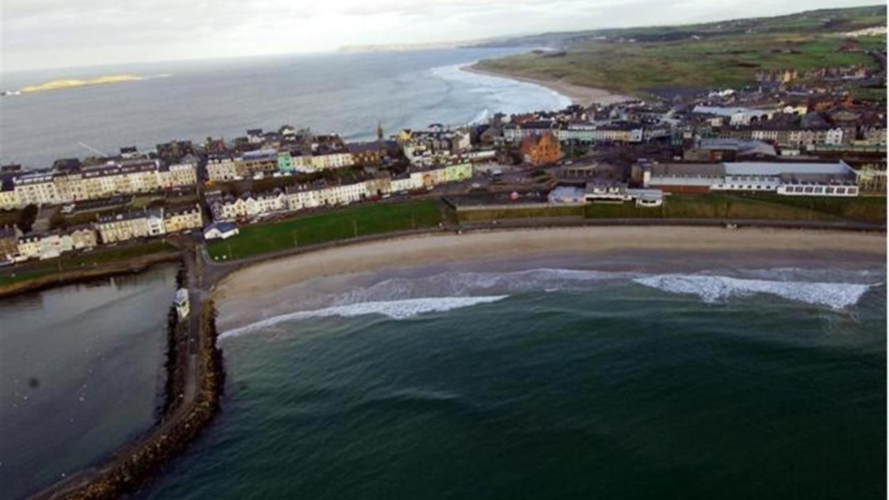 5 Dunluce Park - Portrush By The Sea Daire Dış mekan fotoğraf