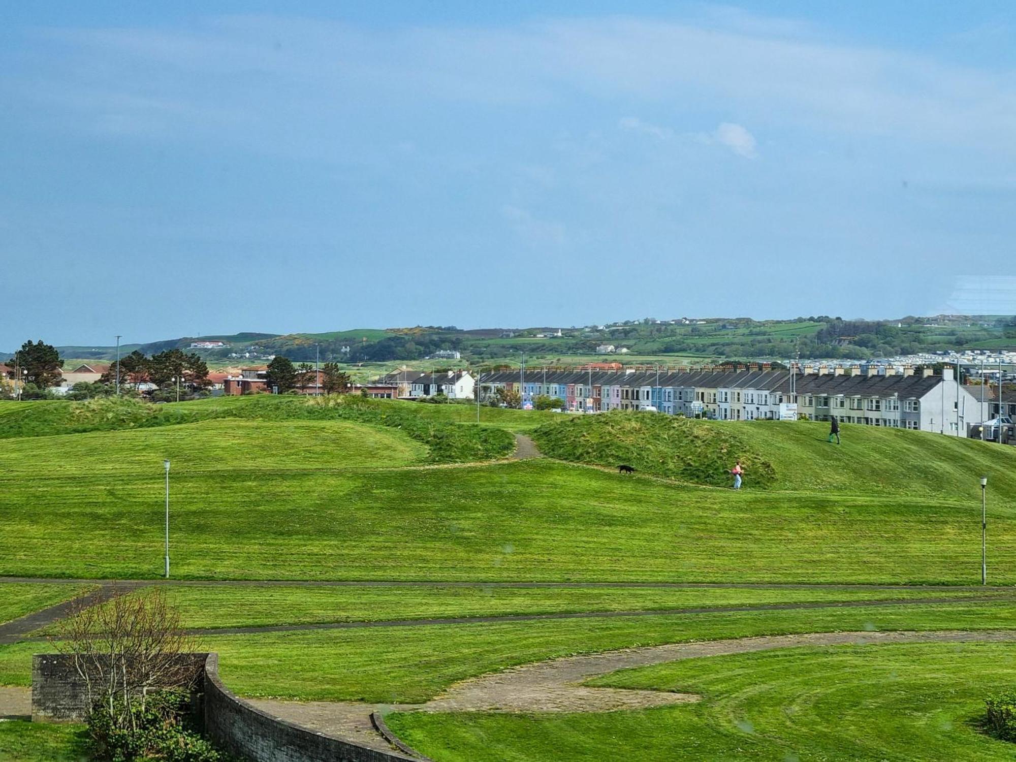 5 Dunluce Park - Portrush By The Sea Daire Dış mekan fotoğraf