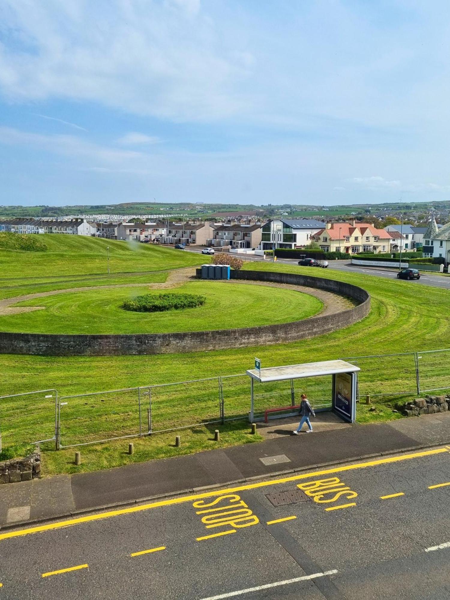 5 Dunluce Park - Portrush By The Sea Daire Dış mekan fotoğraf