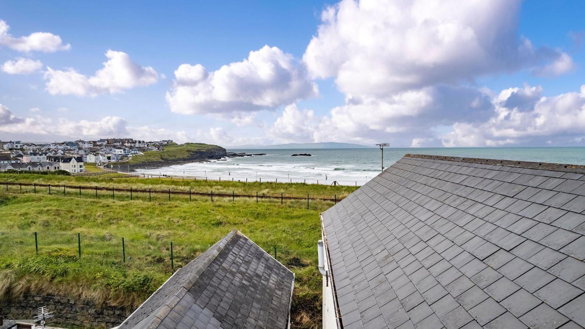 5 Dunluce Park - Portrush By The Sea Daire Dış mekan fotoğraf