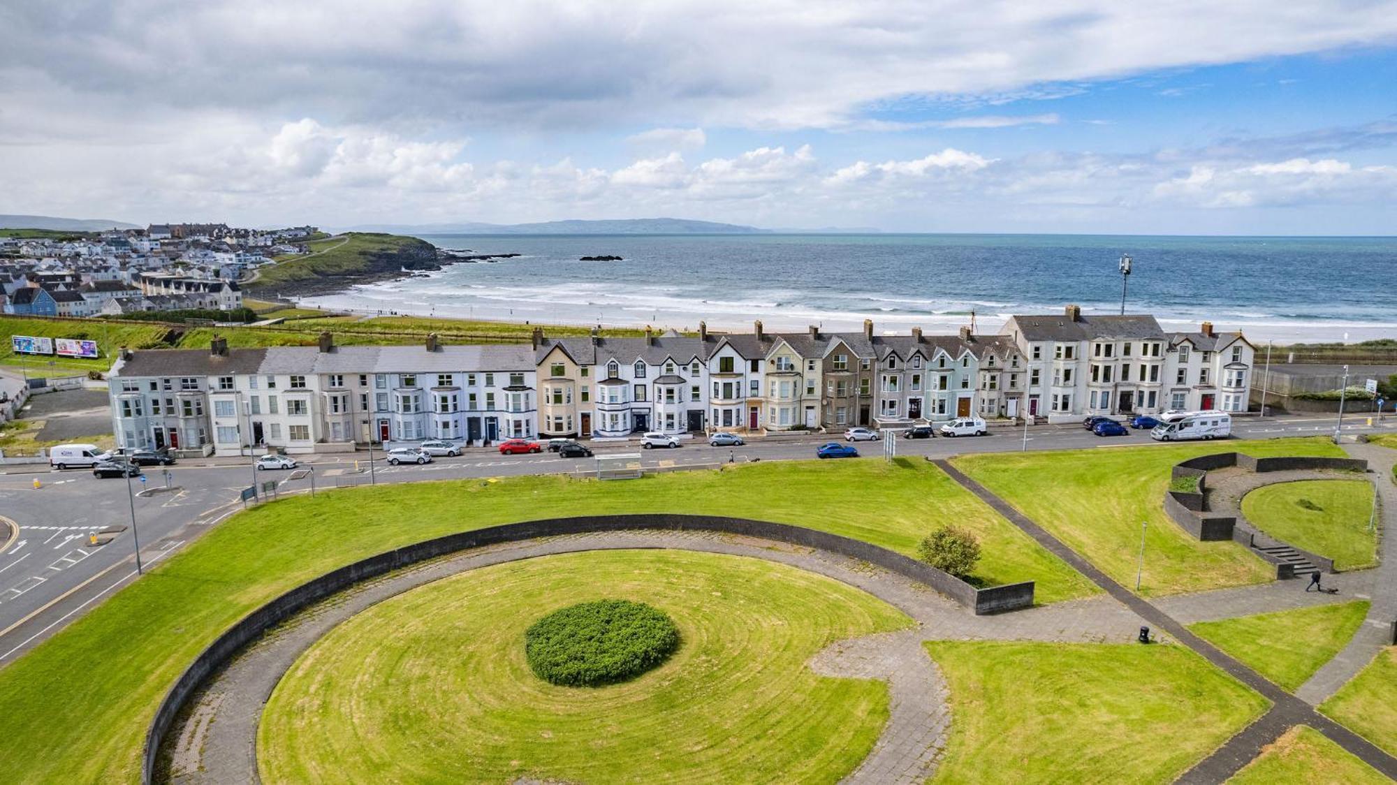 5 Dunluce Park - Portrush By The Sea Daire Dış mekan fotoğraf